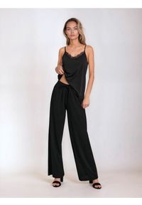 Sinsay - Spodnie straight leg - czarny. Kolor: czarny #1
