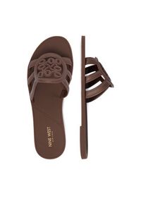 Nine West Klapki CEO-CT1120 Brązowy. Kolor: brązowy. Materiał: materiał #8