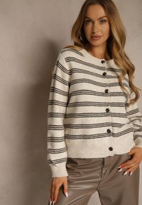 Renee - Beżowy Kardigan z Dodatkiem Wełny Zdobiony Wzorem w Paski i Narzutką Fedira. Okazja: na co dzień. Kolor: beżowy. Materiał: wełna. Długość: krótkie. Wzór: paski, aplikacja. Styl: casual, klasyczny #2