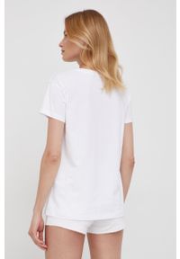 Armani Exchange t-shirt bawełniany kolor biały. Kolor: biały. Materiał: bawełna. Długość rękawa: krótki rękaw. Długość: krótkie. Wzór: nadruk #5