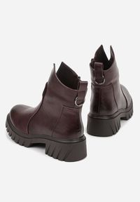 Born2be - Bordowe Casualowe Botki na Podeszwie z Tłoczeniami Rasidia. Okazja: na co dzień. Zapięcie: zamek. Kolor: czerwony. Styl: casual