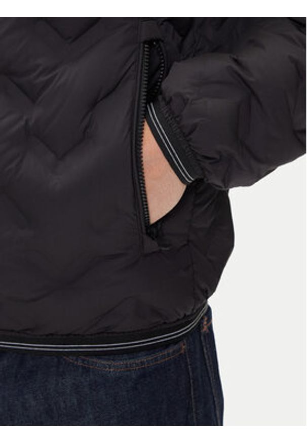 Blauer Kurtka puchowa 25WBLUC03233 Czarny Regular Fit. Kolor: czarny. Materiał: syntetyk