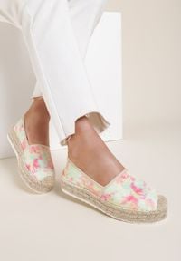 Renee - Różowe Espadryle Lamiriye. Nosek buta: okrągły. Zapięcie: bez zapięcia. Kolor: różowy. Szerokość cholewki: normalna. Obcas: na platformie #1