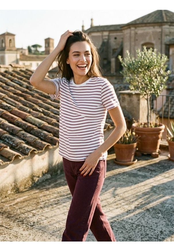 Sinsay - Bawełniana koszulka w paski - bordowy. Kolor: czerwony. Materiał: bawełna. Wzór: paski