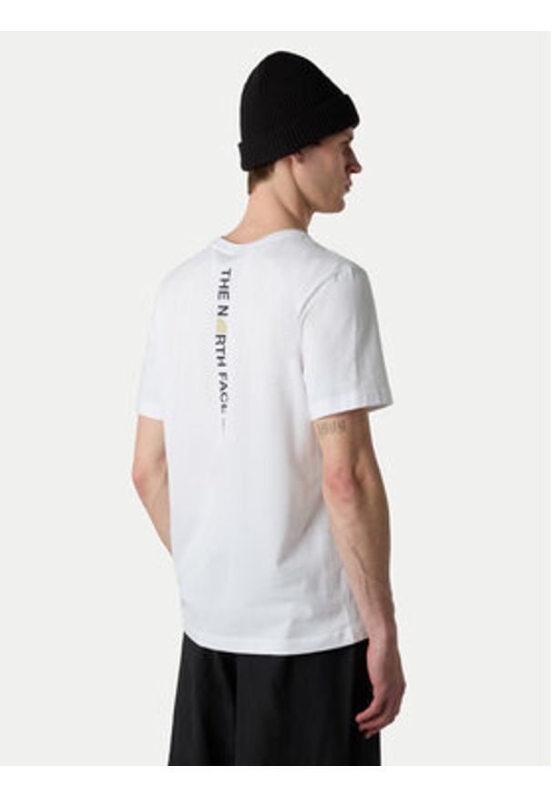 The North Face T-Shirt Vertical NF0A8EE7 Biały Regular Fit. Kolor: biały. Materiał: bawełna