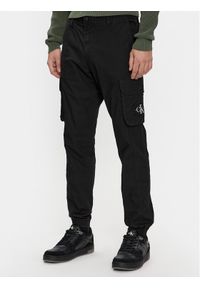Calvin Klein Jeans Spodnie materiałowe J30J324039 Czarny Skinny Fit. Kolor: czarny. Materiał: materiał, bawełna #1