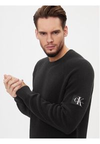 Calvin Klein Jeans Sweter J30J323989 Czarny Regular Fit. Kolor: czarny. Materiał: bawełna