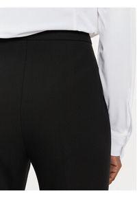 BOSS - Boss Spodnie materiałowe Tizora 50512821 Czarny Regular Fit. Kolor: czarny. Materiał: wiskoza