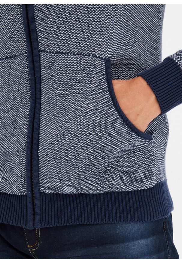 bonprix - Sweter rozpinany z kapturem, z czystej bawełny. Typ kołnierza: kaptur. Kolor: niebieski. Materiał: bawełna, materiał. Wzór: aplikacja