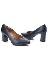 Granatowe Czółenka Clasicco Eleganckie Skórzane Buty. Okazja: do pracy, na spotkanie biznesowe. Zapięcie: bez zapięcia. Kolor: niebieski. Materiał: skóra. Szerokość cholewki: normalna. Wzór: aplikacja. Obcas: na słupku. Styl: elegancki #2