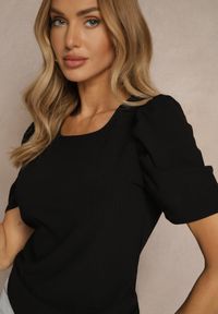 Renee - Czarny T-shirt z Prążkowanej Tkaniny z Zakładkami przy Rękawach Kolaniella. Kolor: czarny. Materiał: tkanina, prążkowany. Styl: elegancki #4