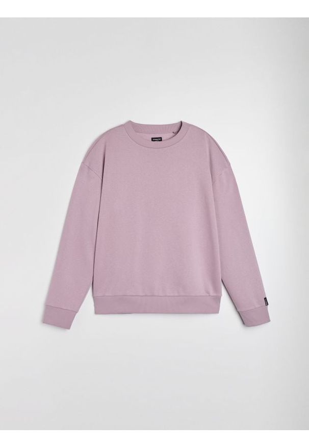 Sinsay - Bluza crewneck comfort fit z domieszką bawełny - różowy. Kolor: różowy. Materiał: bawełna