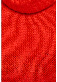 ANSWEAR - Answear - Sweter. Typ kołnierza: golf. Kolor: czerwony. Materiał: dzianina, akryl. Wzór: gładki #3
