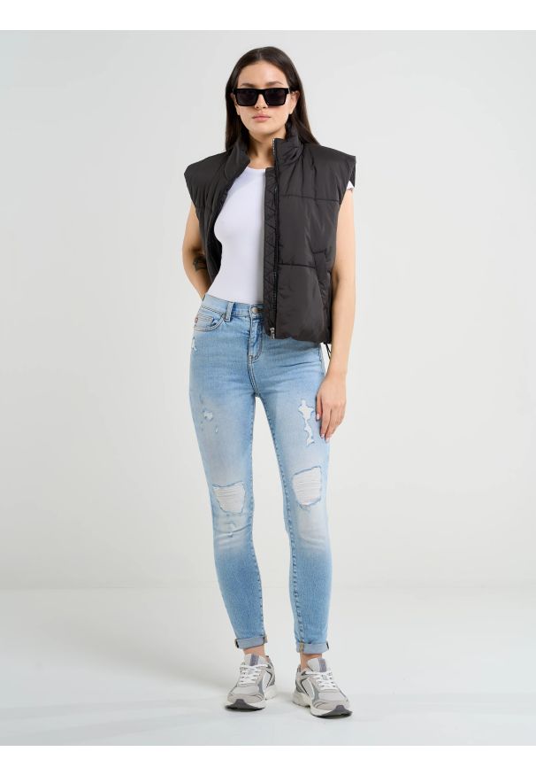 Big-Star - Jeansy damskie z wysokim stanem z przetarciami jasnoniebieskie Adela High Waist 156. Okazja: na co dzień. Stan: podwyższony. Kolor: niebieski. Styl: elegancki, casual