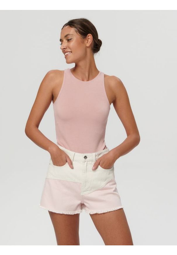 Sinsay - Szorty jeansowe high waist - wielobarwny. Stan: podwyższony. Materiał: jeans