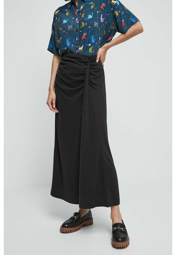 medicine - Medicine spódnica kolor czarny maxi prosta. Okazja: na co dzień. Stan: podwyższony. Kolor: czarny. Materiał: dzianina. Wzór: gładki. Styl: casual