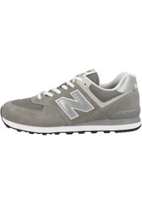 Buty do chodzenia męskie New Balance 574. Zapięcie: sznurówki. Kolor: wielokolorowy, szary, brązowy. Materiał: guma, tkanina, zamsz, materiał, syntetyk. Szerokość cholewki: normalna. Model: New Balance 574. Sport: turystyka piesza