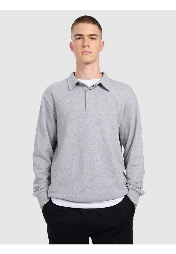 4f - 4F Bluza dresowa regular z kołnierzykiem męska - szara XXL. Okazja: na co dzień. Typ kołnierza: kołnierzyk klasyczny. Kolor: szary. Materiał: dresówka. Styl: sportowy, klasyczny, casual, elegancki