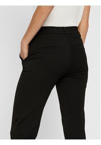 Vero Moda Chinosy Maya 10225280 Czarny Regular Fit. Kolor: czarny. Materiał: wiskoza #4