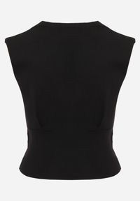 Renee - Czarny Top z Wiskozą o Fasonie Bez Rękawów z Gąbeczkami w Ramionach i Łańcuchem Brizeli. Kolor: czarny. Materiał: wiskoza. Długość rękawa: bez rękawów. Styl: rockowy #8