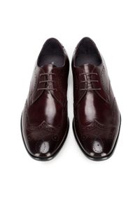Wittchen - Męskie brogsy skórzane. Nosek buta: otwarty. Kolor: czerwony. Materiał: skóra. Wzór: ażurowy, aplikacja, gładki. Styl: elegancki, klasyczny #3