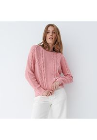 Mohito - Sweter z warkoczowym splotem - Różowy. Kolor: różowy. Wzór: ze splotem #1