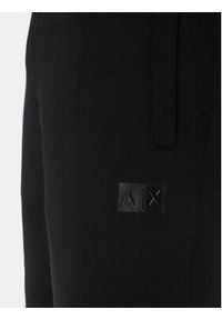 Armani Exchange Spodnie dresowe XM000744 AF13047 UC001 Czarny Regular Fit. Kolor: czarny. Materiał: bawełna