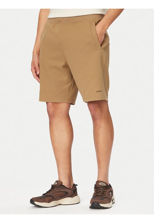 G-Star RAW - G-Star Raw Szorty sportowe D29112-E383 Beżowy Slim Fit. Kolor: beżowy. Materiał: bawełna. Styl: sportowy