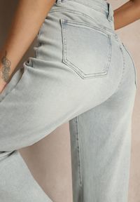 Renee - Jasnoniebieskie Jeansy High Waist z Szeroką Nogawką Jenaliria. Okazja: na co dzień. Stan: podwyższony. Kolor: niebieski. Styl: casual, elegancki #5