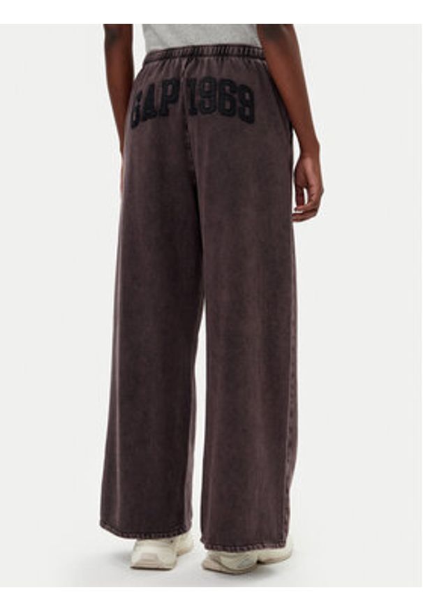 GAP - Gap Spodnie dresowe 672610-02 Brązowy Baggy Fit. Kolor: brązowy. Materiał: bawełna