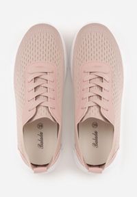Born2be - Różowe Minimalistyczne Buty Sportowe z Siateczki na Tłoczonej Podeszwie Zanera. Okazja: na co dzień, na spacer. Kolor: różowy. Materiał: jeans. Szerokość cholewki: normalna. Sport: turystyka piesza, fitness, joga i pilates #4