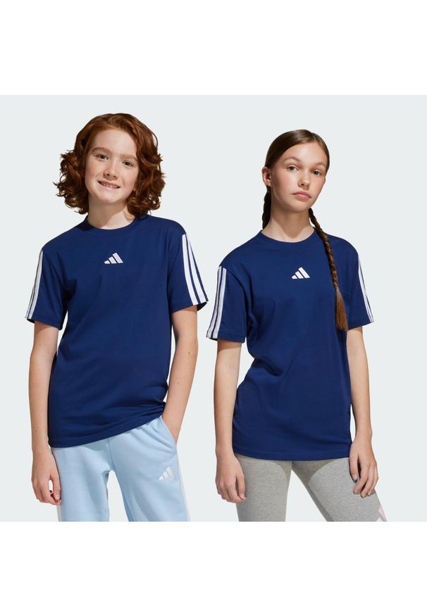 Adidas - Koszulka Essentials Kids. Kolor: biały, wielokolorowy, niebieski. Materiał: bawełna