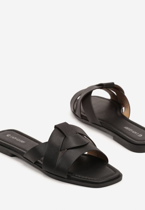 Born2be - Czarne Klapki z Geometrycznymi Paskami Orrile. Okazja: na co dzień, na imprezę. Kolor: czarny. Wzór: geometria. Sezon: lato. Styl: elegancki, casual
