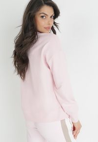 Born2be - Różowa Bluza Dzianinowa Wsuwana ze Ściągaczem Avaeh. Kolor: różowy. Materiał: dzianina #3