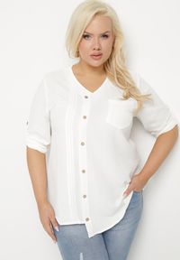 Born2be - Biała Bluzka z Ozdobnymi Guzikami i Kieszonką Ilavinna. Okazja: na co dzień. Kolor: biały. Materiał: jeans. Długość rękawa: długi rękaw. Długość: długie. Styl: elegancki, casual