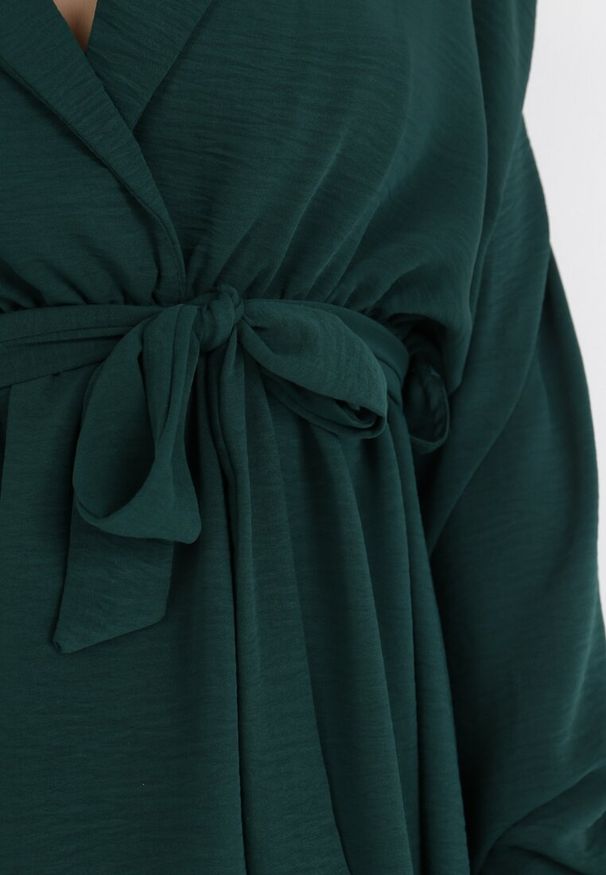 Born2be - Ciemnozielona Sukienka Gryntarish. Kolor: zielony. Materiał: zamsz, materiał. Typ sukienki: proste. Długość: mini