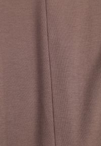 Born2be - Brązowa Rozkloszowana Bawełniana Sukienka Dzianinowa Mahanaim. Okazja: do pracy, na co dzień. Kolor: brązowy. Materiał: bawełna, dzianina. Wzór: ażurowy. Typ sukienki: proste, rozkloszowane. Styl: elegancki, casual #8