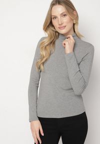Born2be - Szara Bluzka Golf Typu Longsleeve Altera. Okazja: na co dzień, do pracy. Typ kołnierza: golf. Kolor: szary. Materiał: jeans. Długość rękawa: długi rękaw. Styl: casual, elegancki #4
