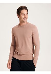 Reserved - Sweter z wiskozą - beżowy. Kolor: beżowy. Materiał: wiskoza. Styl: klasyczny #1