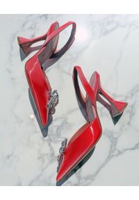 AMINA MUADDI - Koralowe sandały z kokardą Rosie. Zapięcie: pasek. Kolor: czerwony. Wzór: aplikacja. Obcas: na obcasie. Wysokość obcasa: średni #6