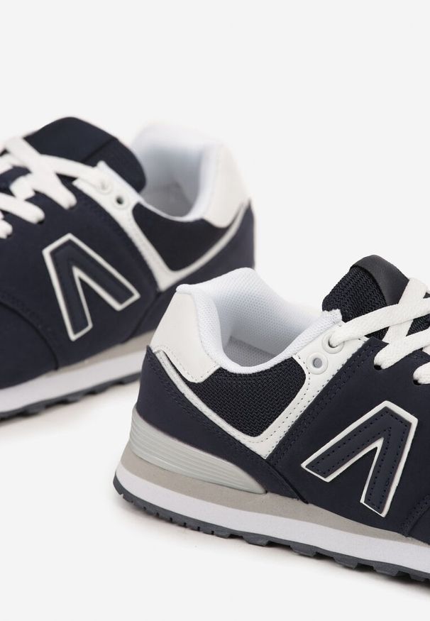 Born2be - Granatowe Buty Sportowe Sneakersy z Ozdobną Aplikacją Rilazea. Okazja: na co dzień. Kolor: niebieski. Materiał: jeans. Wzór: aplikacja