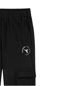 Spodnie męskie Diadora Essential Sport. Kolor: czarny. Długość: długie