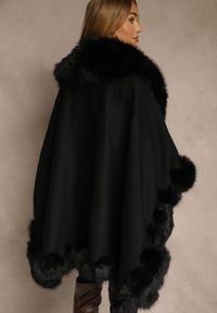 Renee - Czarne Ponczo z Wełną i Wiskozą Obszyte Futerkiem Tevissa. Kolor: czarny. Materiał: wełna, futro, wiskoza #5