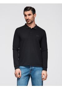 Ombre Clothing - Strukturalny męski longsleeve polo z naszywką – czarny V1 - Rozmiar: S. Okazja: na co dzień. Typ kołnierza: polo. Kolor: czarny. Materiał: dzianina, włókno, materiał, poliester, bawełna, wiskoza. Długość rękawa: długi rękaw. Wzór: aplikacja. Styl: casual, elegancki, sportowy