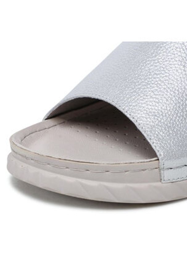 Go Soft Klapki EST-2299-02 Srebrny. Kolor: srebrny. Materiał: skóra