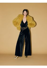 Reserved - Kombinezon z ozdobnym paskiem - czarny. Kolor: czarny. Materiał: dzianina #1