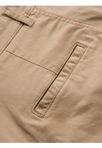 Ombre Clothing - Klasyczne męskie szorty chino z podwiniętą nogawką - beżowe V11 - Rozmiar: M. Kolor: beżowy. Materiał: elastan, bawełna. Sezon: lato. Styl: klasyczny #11