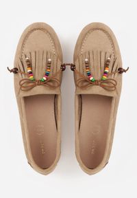 Renee - Beżowe Mokasyny VICES z Imitacji Zamszu z Kokardką Kolorowymi Koralikami i Skórzaną Wkładką Nenden. Okazja: na co dzień. Kolor: beżowy. Materiał: skóra, zamsz. Wzór: kolorowy. Styl: casual, elegancki #2