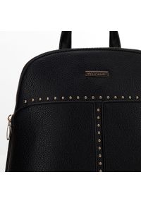 Wittchen - Damski plecak z ekoskóry z nitami trapezowy czarny. Kolor: czarny. Materiał: skóra ekologiczna. Wzór: aplikacja, haft. Styl: elegancki #5