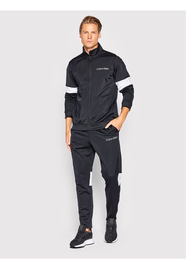 Dres Calvin Klein Performance. Kolor: czarny. Materiał: dresówka